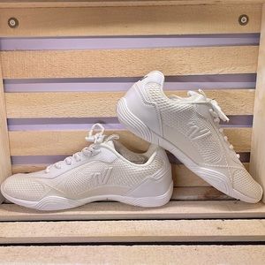 VARSITY GRID IRON CHEERLEADING SHOES